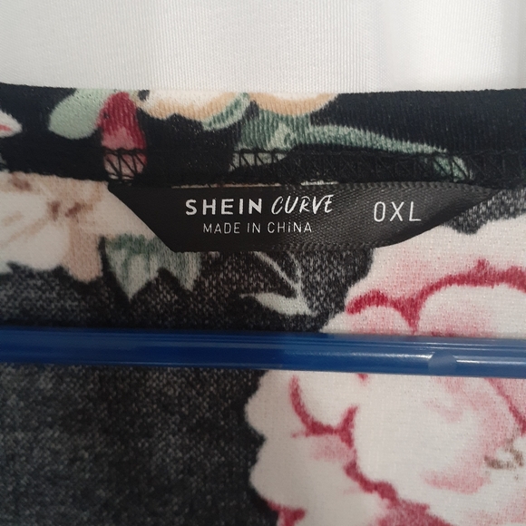 Shein curve cardigan - Picture 2 of 2